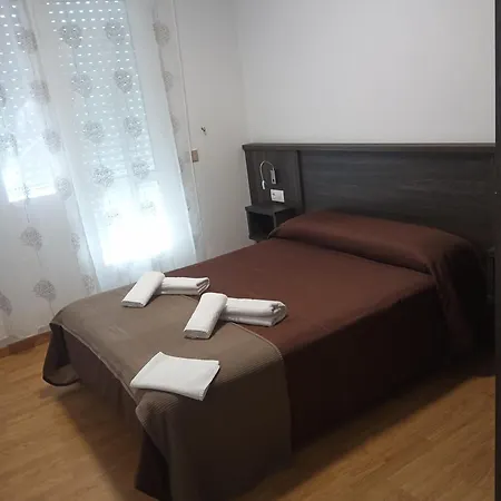 Km66 De Rei 3* פאלאס דה ריי