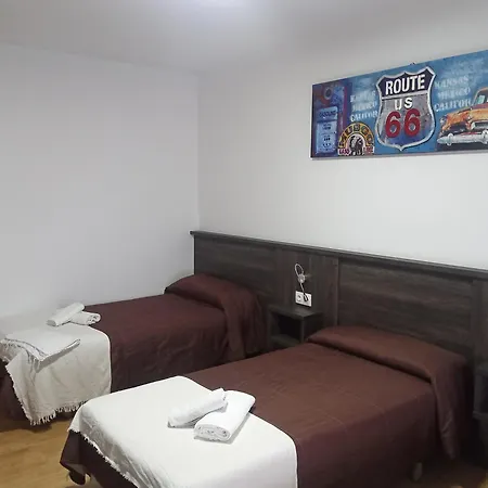 Km66 De Rei 3* פאלאס דה ריי