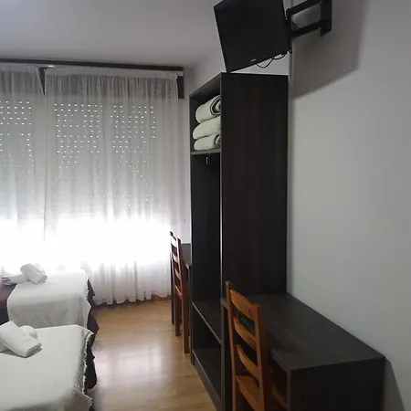 בית הארחה Km66 De Rei פאלאס דה ריי